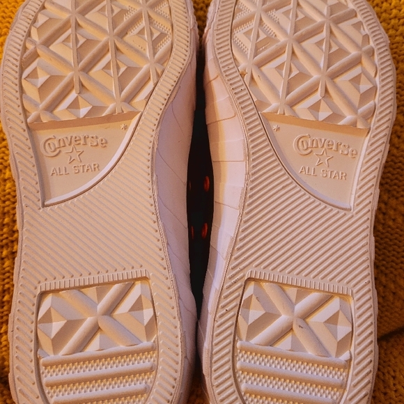 Converse Orange and Green Sneakers - Picture 5 of 5